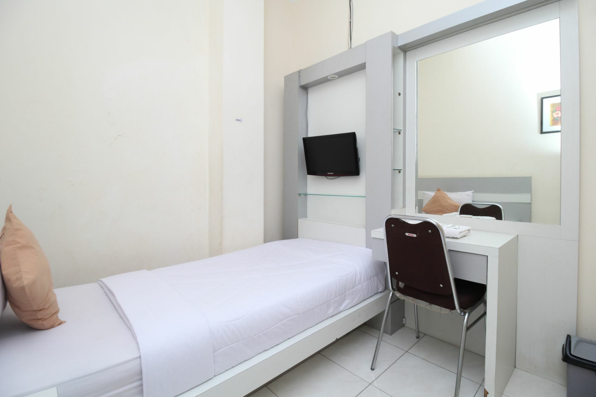 Myzone Homtel Hotel Semarang Buitenkant foto