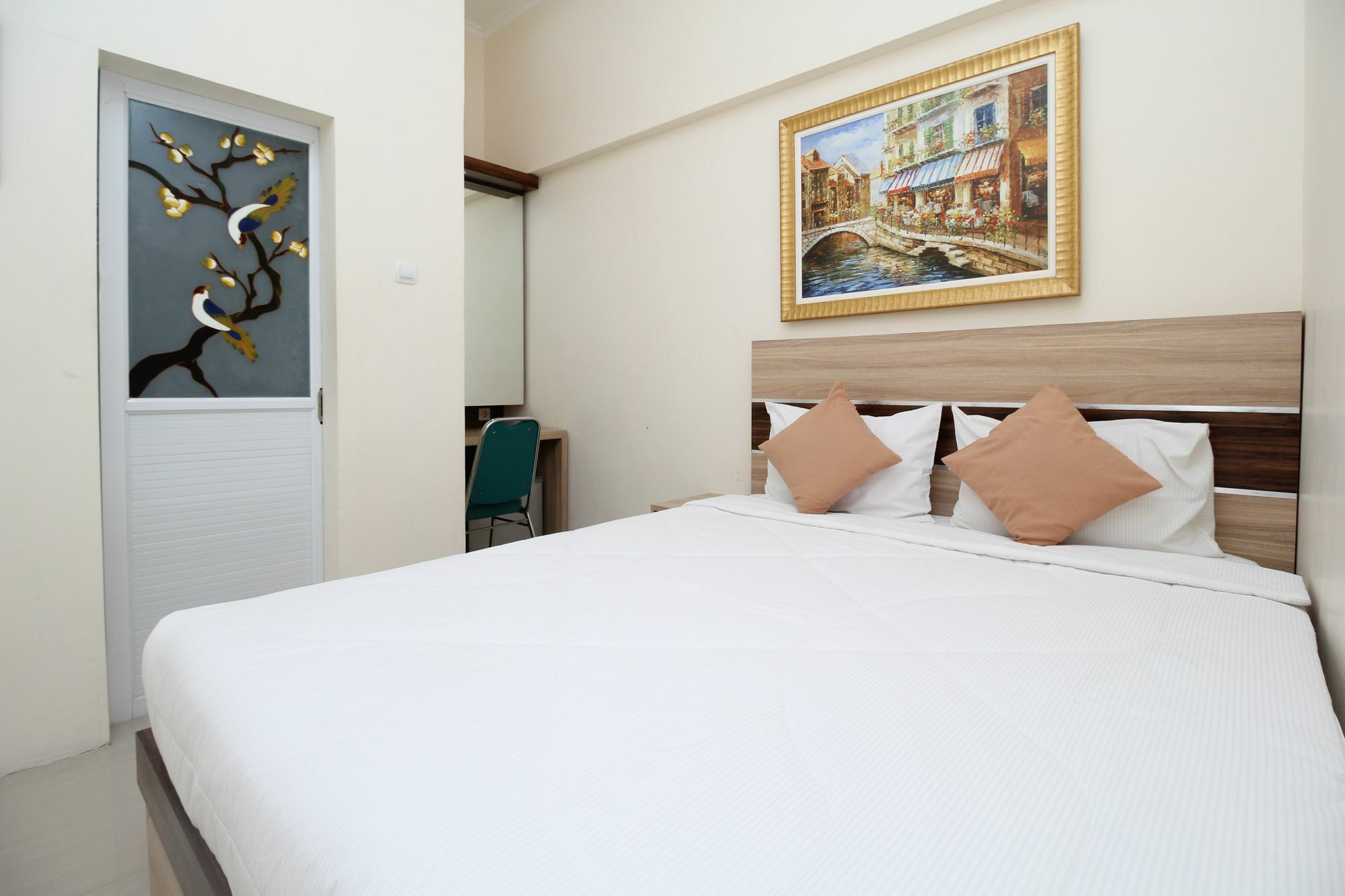 Myzone Homtel Hotel Semarang Buitenkant foto