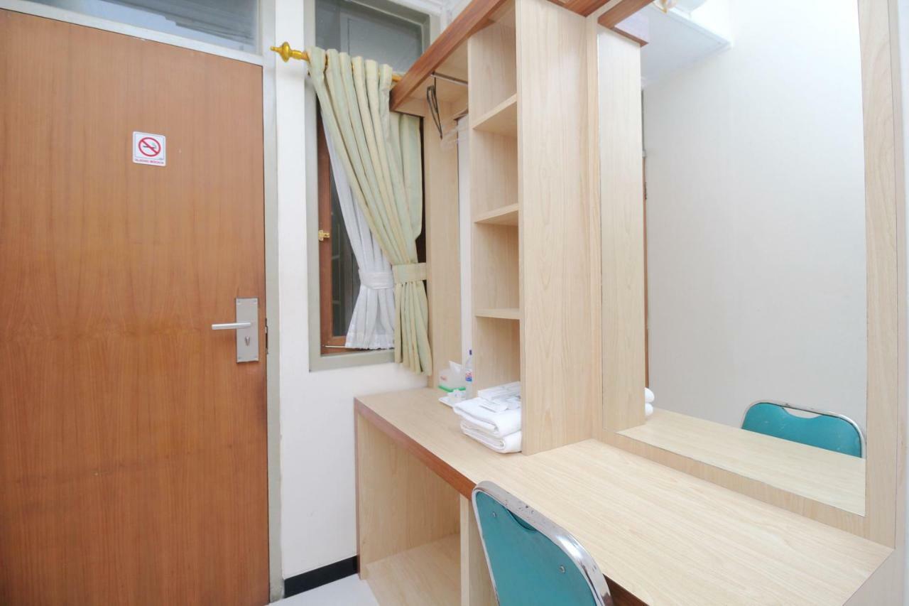 Myzone Homtel Hotel Semarang Buitenkant foto